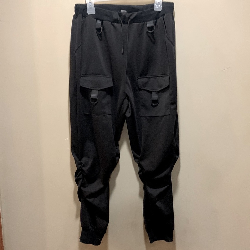 Black cargos